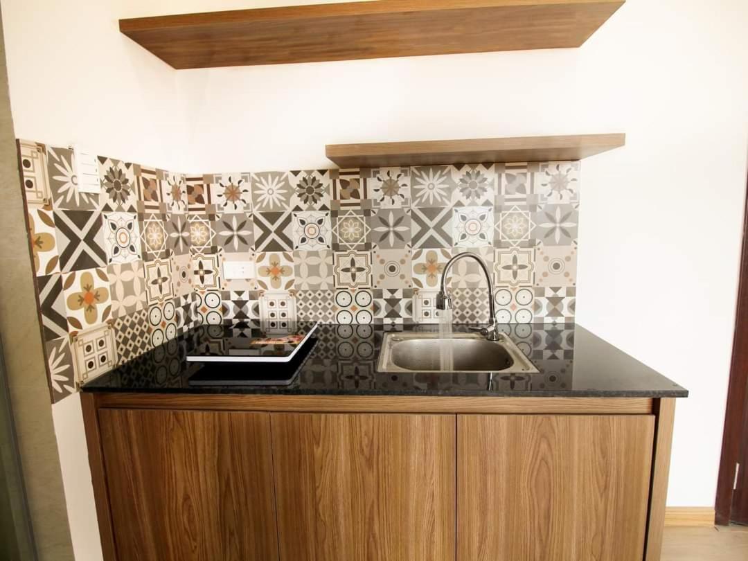 Lala Apartment And Hotel Дананг Екстериор снимка